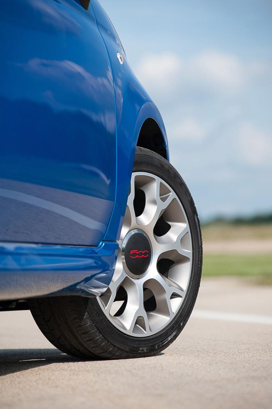  Fiat 500 2014 года  (UK) (фото 3 из 6)
